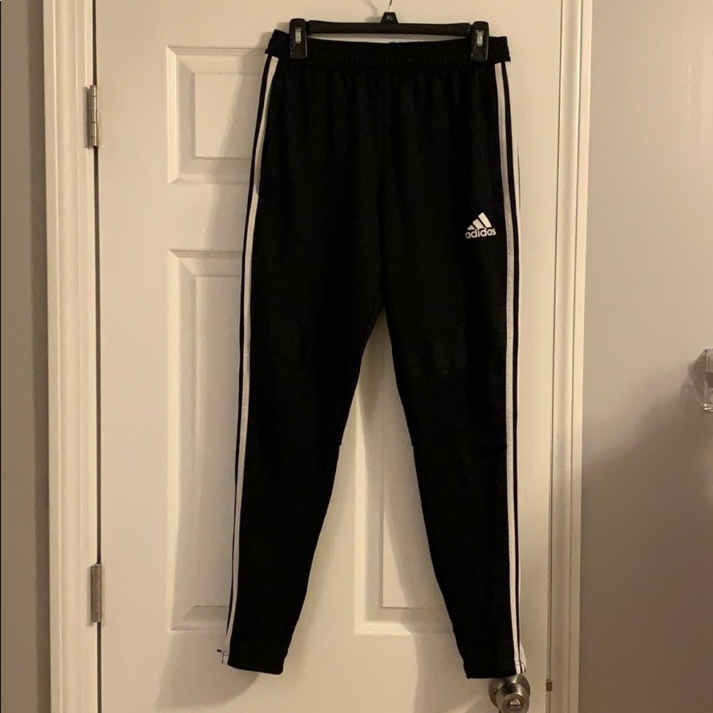 Mens’s Adidas Tiro Pants